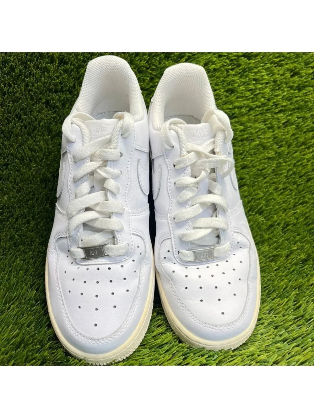 Nike Air Force 1 Low '07 Womens Size 7.5 White Athletic Lifestyle Shoes Sneakers